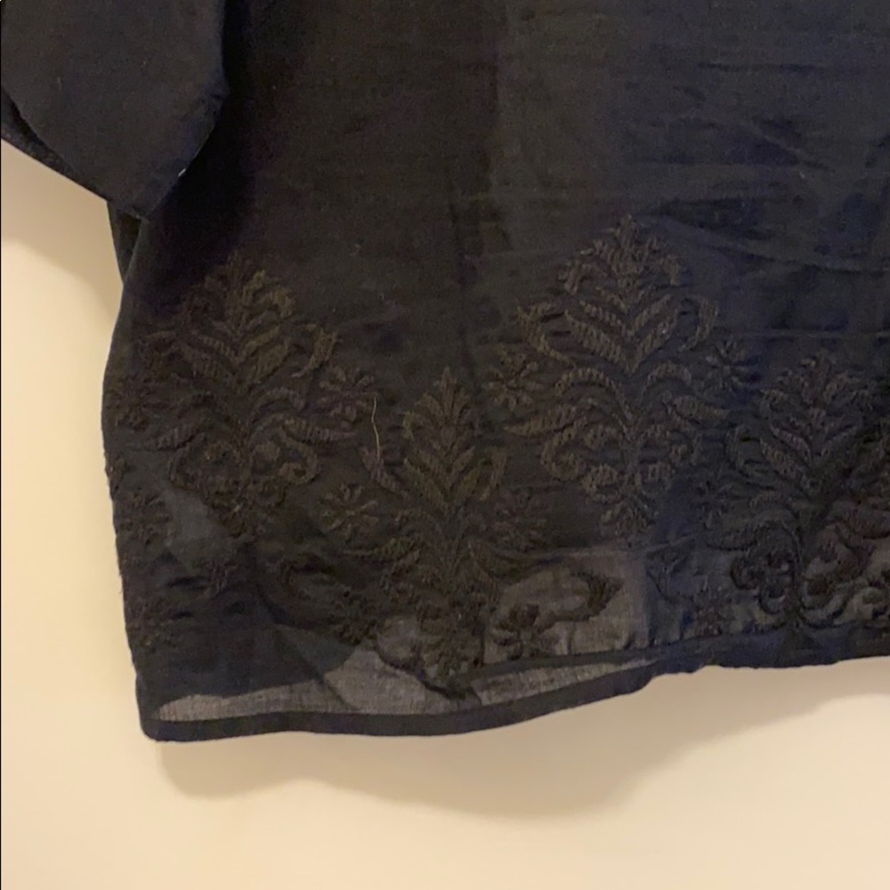 Black Banana Republic blouse - Picture 3 of 4